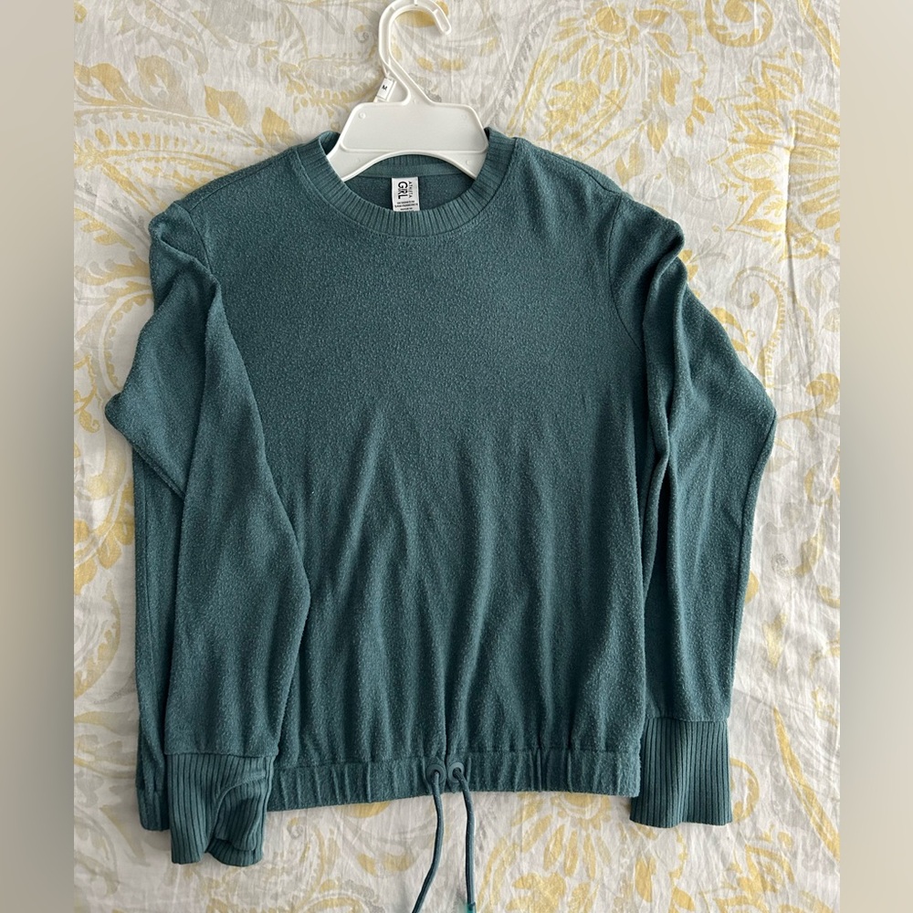 Athleta Girl sweater size M
